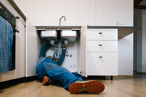 Professional Leak Detection technician working in Bridgeport, AL